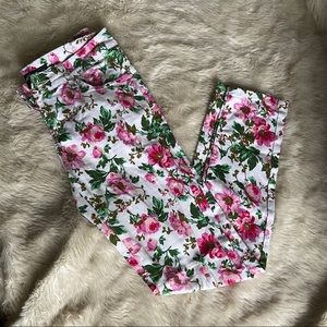 ✨HP: Floral Skinny Jeans